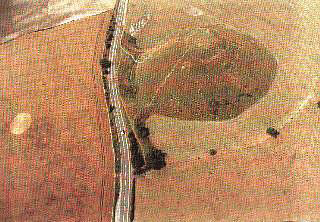 Silbury95.jpg (29127 bytes)