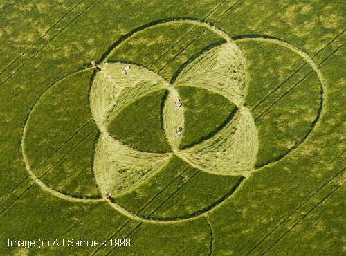 ajeye2.jpg (36453 bytes)