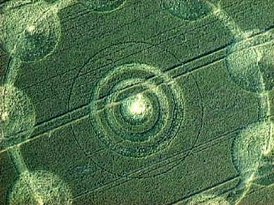 avebury2001y.jpg (71509 bytes)