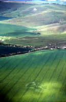 EAST2201.jpg (301170 bytes)